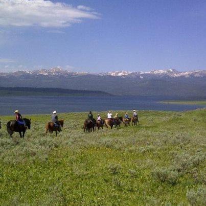 Parade Rest Ranch West Yellowstone Buitenkant foto